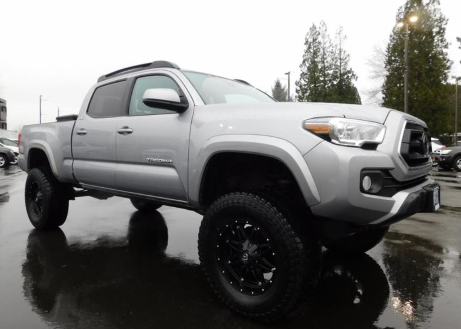 2020 Toyota Tacoma Double Cab SR5 Pickup 4D 6 Ft